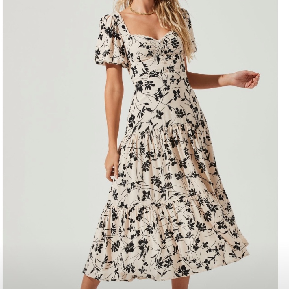 ASTR Puff sleeves midi dress